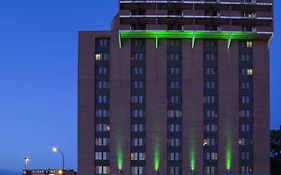 Holiday Inn Winnipeg Airport West